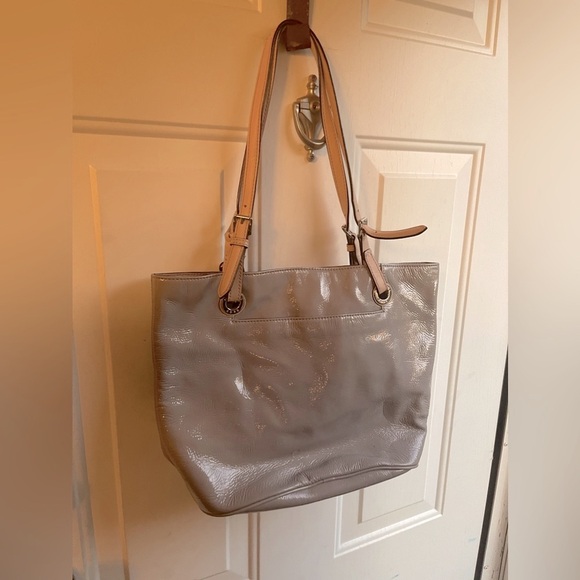 Gray Michael Kors purse Immaculate condition used - Picture 2 of 4